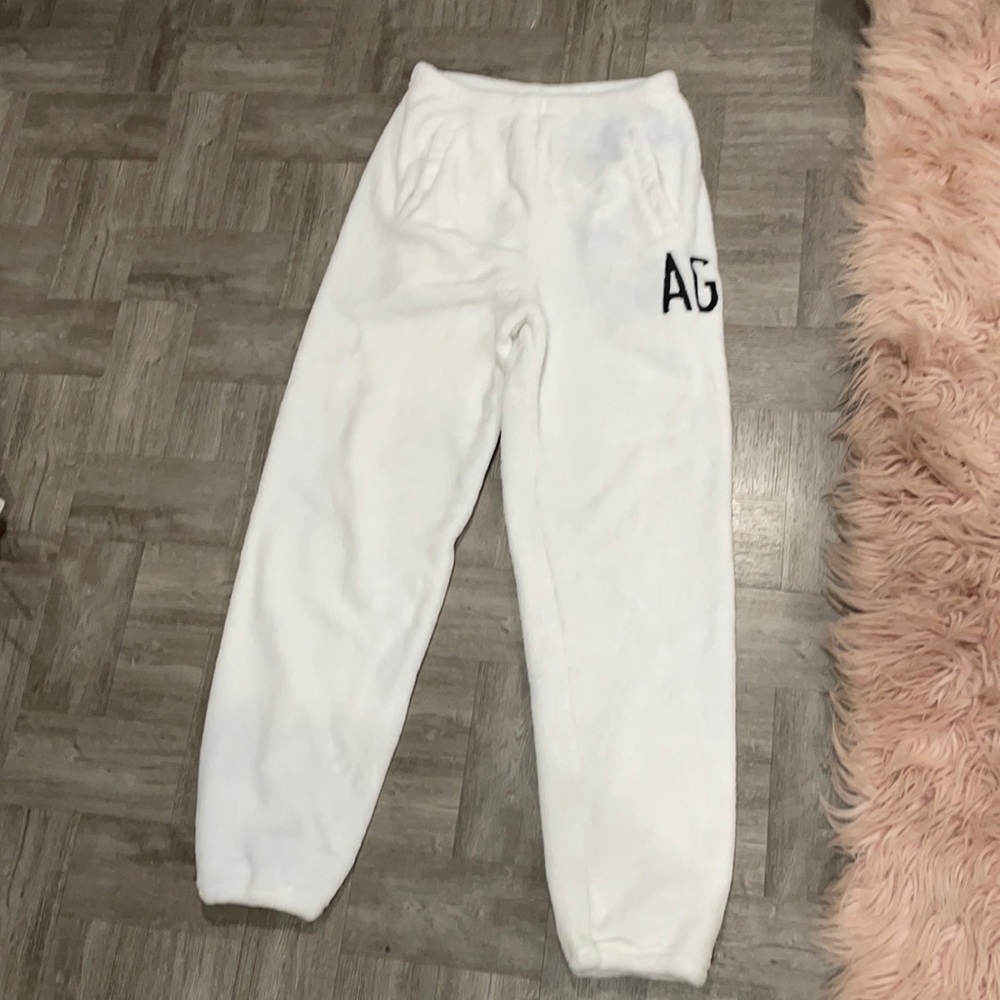 avani white sweatpants